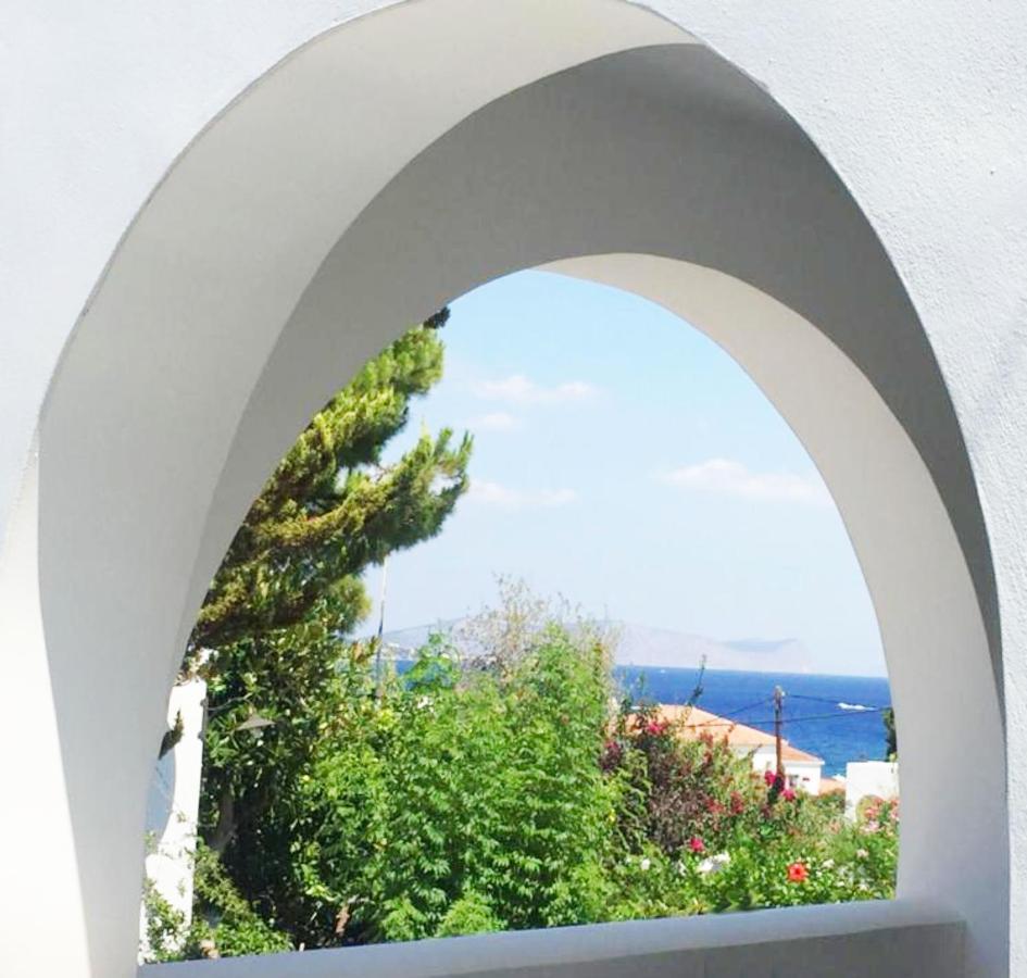 Oltremare Inn Spétses Екстериор снимка