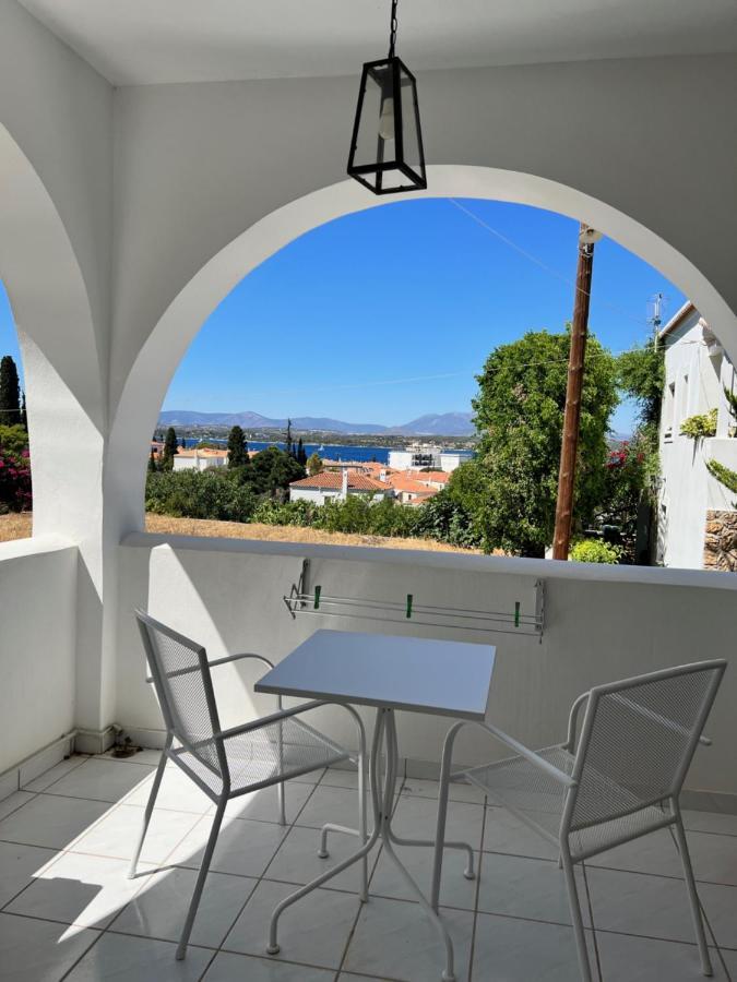 Oltremare Inn Spétses Екстериор снимка
